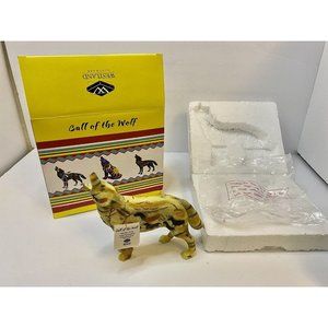 Westland Giftware Call of the Wolf Cave Painted Figurine‎ Original Box 14120